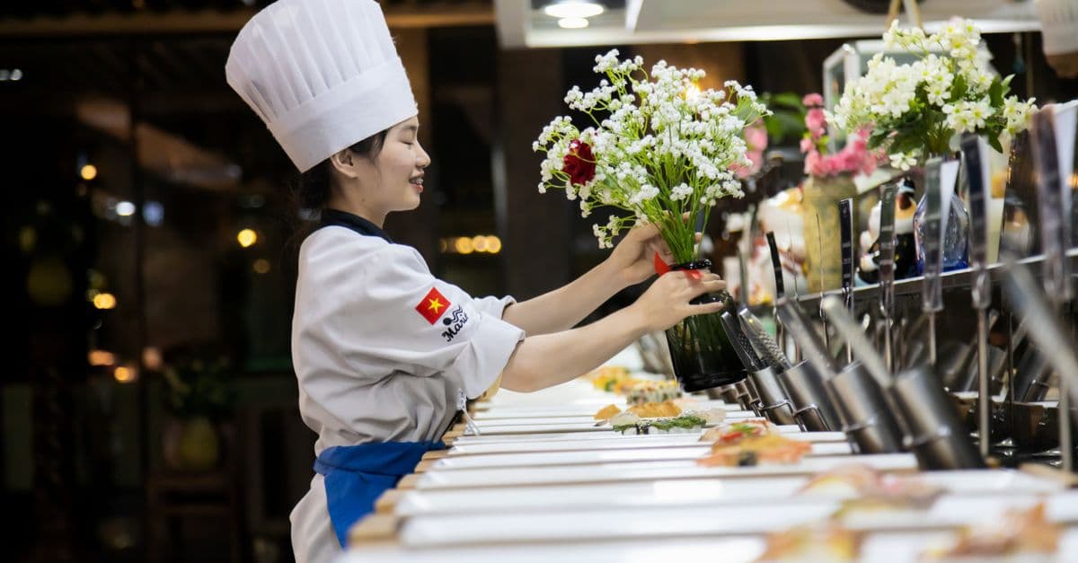 Mẫu CV cho vị trí đầu bếp và F&B — Chef và restaurant manager cần hồ sơ như thế nào?